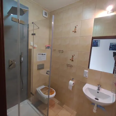 Nafali ホームステイ *