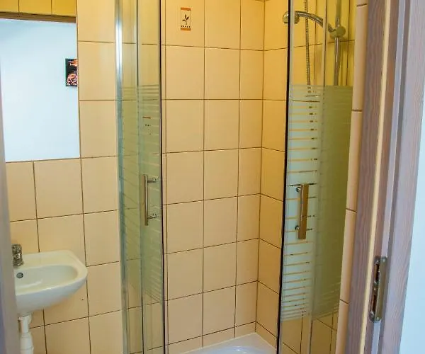 Nafali Проживание в семье *