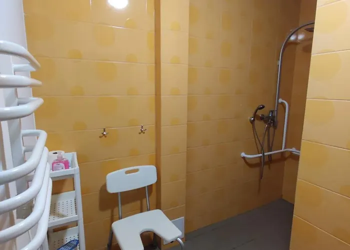 Nafali Проживание в семье